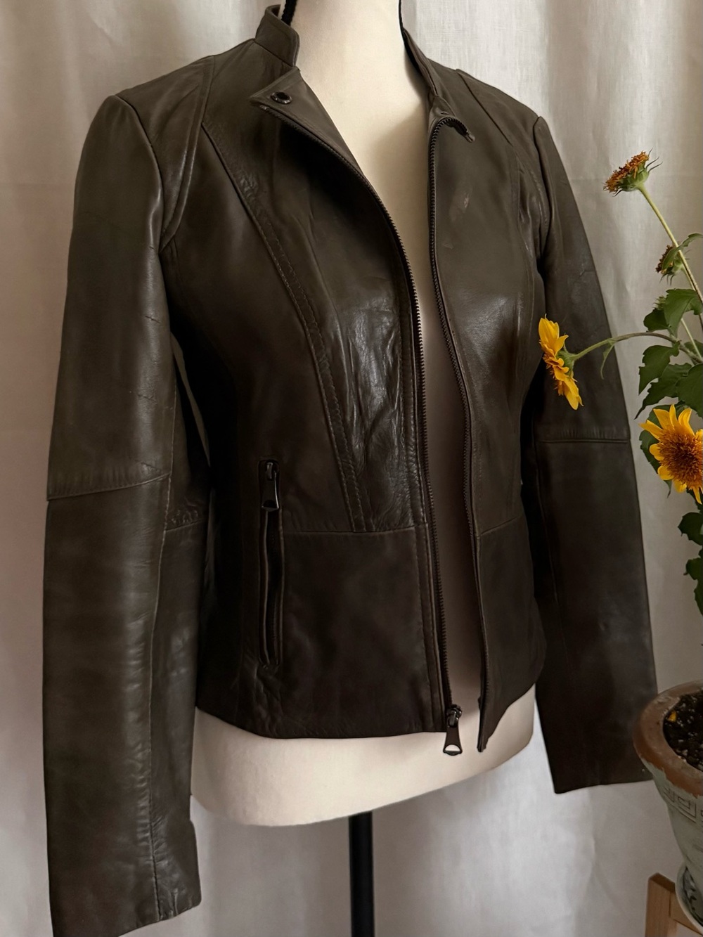 Marc New York Andrew Marc Leather Moto Jacket XS Dark Olive Distressed